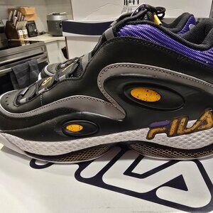 FILA - Men's Grant Hill 3 Shoes (1BM01290 043) Basketball Mens Size 11 US NEW